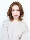 ○Lirios(リリオス)中山○くびれが美しいアンニュイミディアム