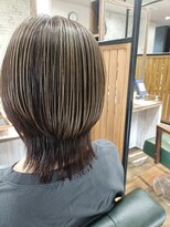 ウルスヘアー(ulus hair)&nbsp;ハイライト×ウルフで魅せる立体感ショート