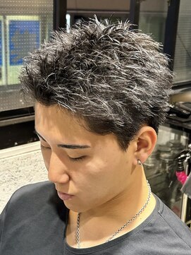 スパイキーショート池袋　ピンパーマ