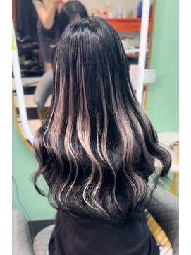 ルフレ 新宿歌舞伎町店(Reflet) バレイヤージュ風/ブリーチなし/ハイトーン/プルエクステ