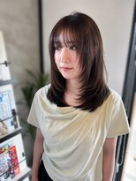 アングゥイー(ungu iE)&nbsp;顔周りレイヤーカット