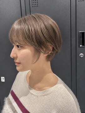 イルダバイグラッシー センター北(iluda by glassi) グレージュ×ショートボブ【伊左治】