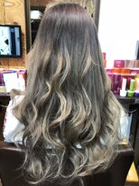 ユートピア(U topia)&nbsp;アッシュグレージュグラデーションカラー