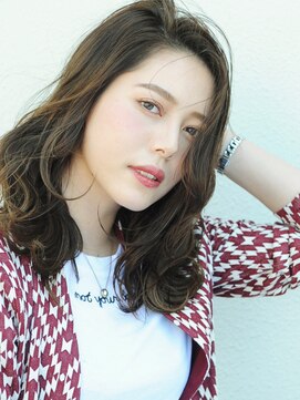 カルフール ロコ 草加西口店(Carrefour LOCO) ☆LOCO☆センターパートでルーズな無造作ミディ