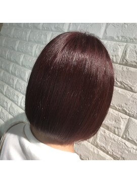 リー 東三国(Lee) ボブスタイル×ボルドーレッド