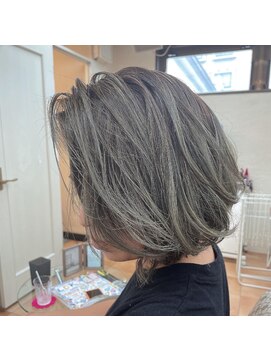 ヘアー デザイナーズ クルー ドルフィン(HAIR DESIGNERS CREW dolphin) Olive gray bob