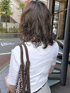 コフィー バイ メルト 吉祥寺(cofy by melt) 【三ツ井純】透明感カラー グレージュカラー コテ巻き風パーマ