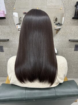 エヴァン(HEVIN) 【牧野指名限定】　美髪矯正＋髪質改善トリートメント