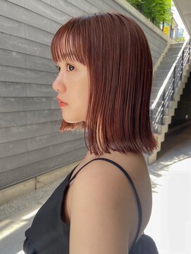ガーデンヨコハマ(GARDEN YOKOHAMA) 切りっぱなしボブタッセルボブワンカール外ハネ暖色カラー前髪