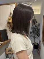 スクレ(s:;cre) オリーブグレージュカラー×鎖骨切りっぱなしロブ"