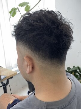 スイ(sui) フェードツイストスパイラルパーマ