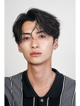 オーシャントーキョーオーバー 渋谷(OCEAN TOKYO OVER) 韓国センターパートコンマバングフェザーパーマニュアンスパーマ