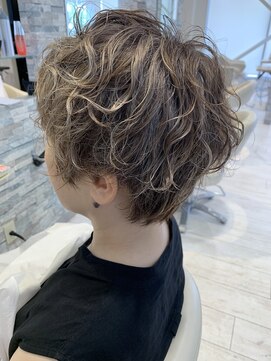 ファーストエンド 三ツ屋店(1st END.) パーマスタイル