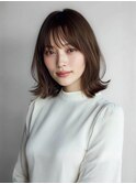 外ハネミディ 顔周りレイヤー ココアベージュ 艶髪 前髪カット