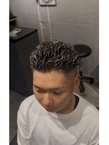 リベラル 天神(LIBERAL) 極道パーマホワイトメッシュ