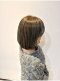重めボブなのに暗く見えない理由。