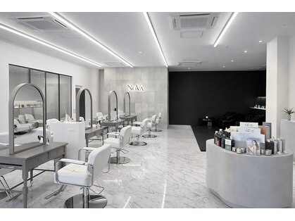 ノヴァ(NOVA)の写真