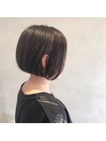 ライフ ウィズ ヘア(LIFE with HAIR)&nbsp;フィット感のある前下がりボブ