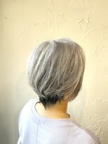 ロゴス 湖北本店(LOGOS) 【新海亮輔】白髪を活かしたひし形ショートボブ/我孫子/天王台