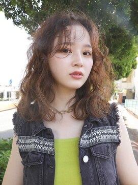 イリス(Iris.) ふんわりスパイラルパーマ【寄玉】