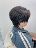 襟足長めショートボブ