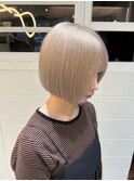 ホワイトベージュ     ミニボブ