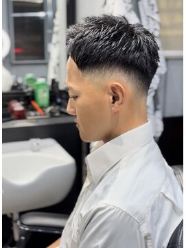 バーバーショップライズ 2nd(barber shop RAIzE) スーツに合うビジネススタイル