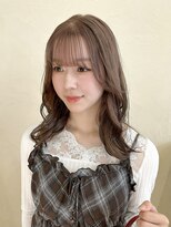 スニュウ(snuw)&nbsp;【snuw_ayano】ミルクティーベージュ/ブリーチ/鎖骨ミディアム