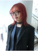 赤髪レッドブラウンハッシュカットミディアムレイヤーウルフ