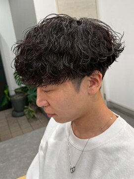 フゥ 宇都宮戸祭(FeU) 宇都宮メンズカットメンズパーマ波巻きスパイラルパーマツイスパ