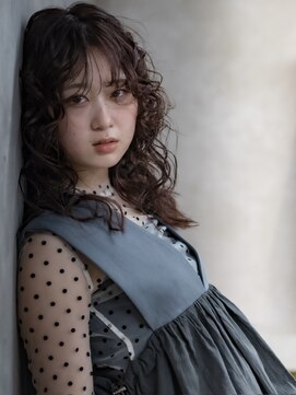 ニジュウサンド ナダーン(23° NADAUN) レイヤー/ハッシュカット/レイヤーカット/ブリーチ/ダブルカラー