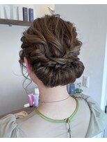 リブヘア(LiB hair)&nbsp;ウェーブワンロール風アップ