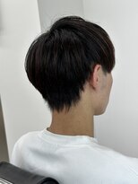ダウンパーマ　センターパート　無造作　短髪　アップバング