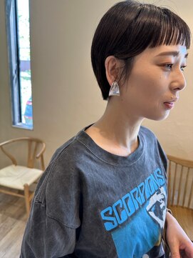 シフト(SHEEFT) ショートバング◎マニッシュ＆ナチュラルすっきり耳掛けヘア