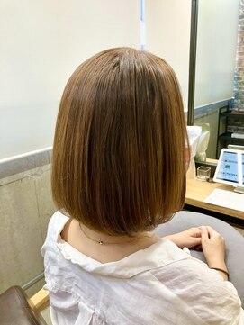 スリーピース(THREE PIECE) 20代30代40代/大人可愛い内ハネ/ボブ/ミディアム/艶髪白髪ぼかし