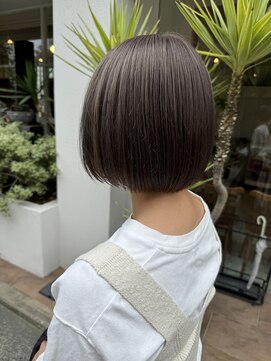 ドゥニカ(donica) グレージュ/ボブ/ミニボブ/顎ラインボブ