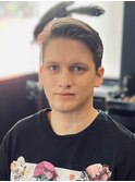 ＜理容室＞スーツ短髪パーマツーブロック束感モテる黒髪