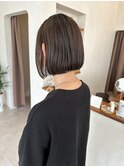 収まるボブ