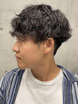 フイ 新宿3丁目(Hui) ハイトーンカラー/マッシュパーマ/アースカラー/men's/