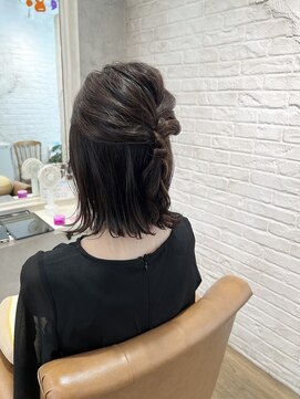マカナ(makana) お呼ばれヘアアレンジ