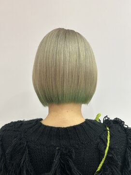 ユーナゴヤ(u nagoya) 裾カラー