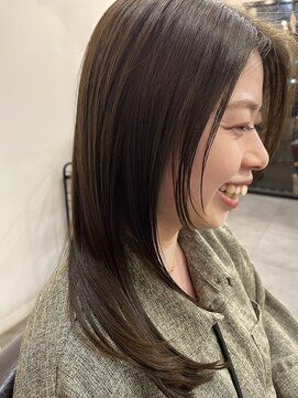 レイリー(LAiLy) ミディアム　ナチュラル　コンサバ