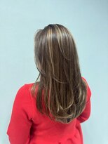 ラルガ 黒崎(Raruga)&nbsp;ハイライトカラーミルクティーベージュレイヤーカット