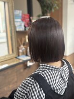 エン(en)&nbsp;切りっぱなしボブ