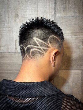 ビンゴ(BINGO) 2147黒髪バリカンアートニュアンスデザインスキンフェードボウズ