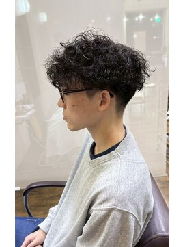 イタクラ 赤道店 (ITAKURA) スペインカール/プードルパーマ/スパイラルパーマ/ツーブロ