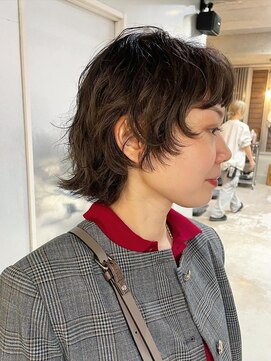 ナループロアボタン(Nalu pu loa BOTAN) 癖毛ボブレイヤー