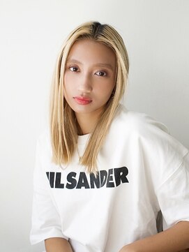 ファーレ ツルミ(Fare tsurumi) ミディアムレイヤー 美髪 透明感 イメチェン くびれ 髪質改善