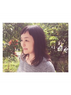 リトルバード(3 Little Birds) ゆるふわこなれセミロング