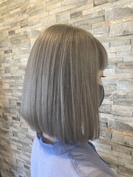 デュアリテ(dualite) 『透明感ダブルカラー ×ペールシルバー』 艶髪ボブスタイル☆